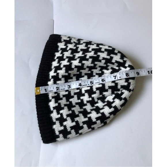 Bula women’s beanie hat houndstooth - Picture 3 of 5
